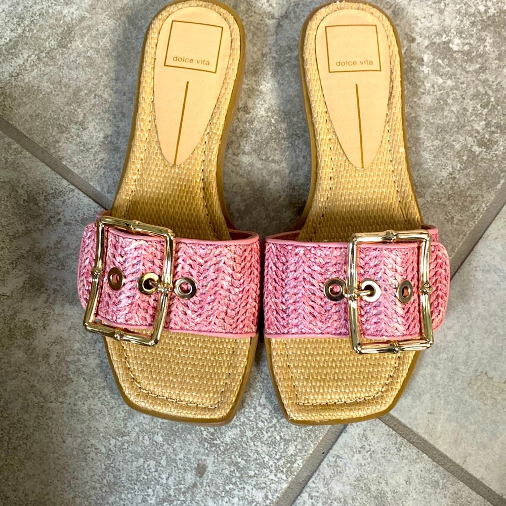 Dolce vita sandals